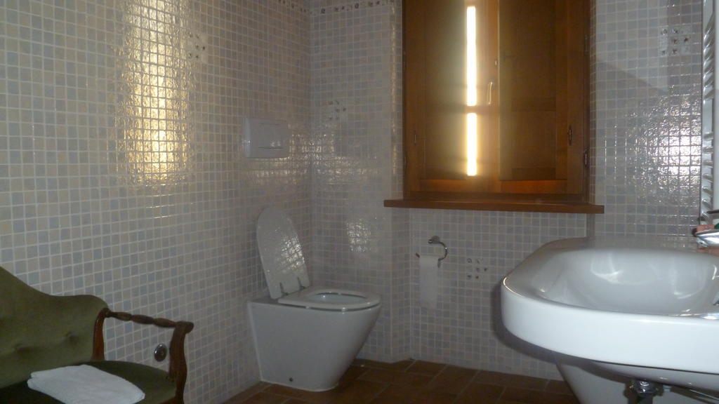 Le Ginestre B & B Massarosa Szoba fotó