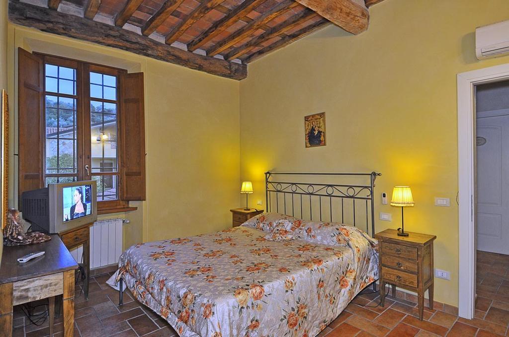 Le Ginestre B & B Massarosa Szoba fotó