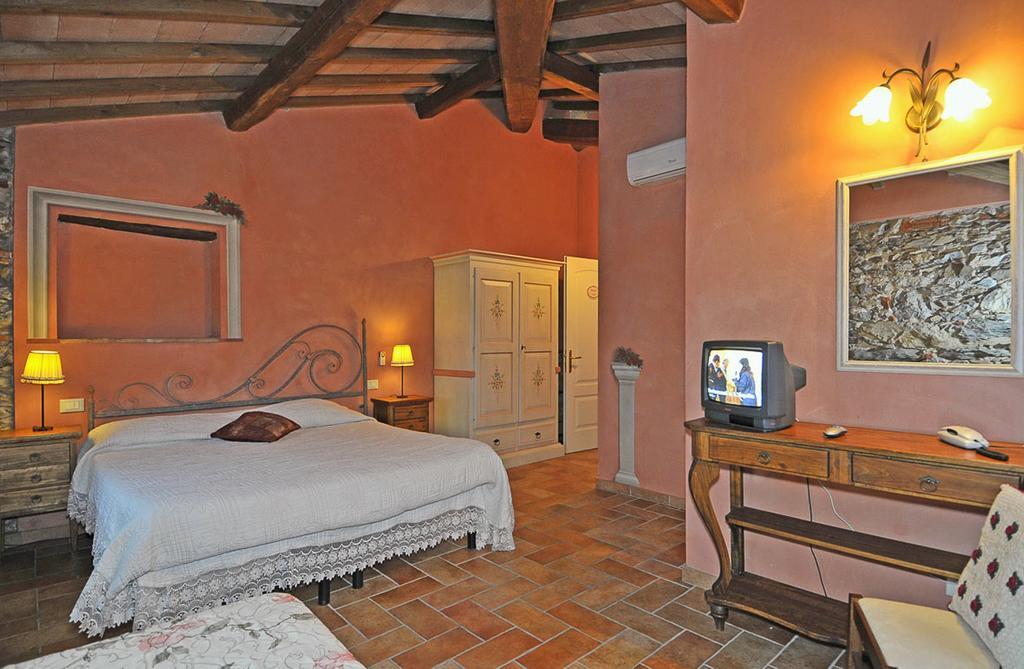 Le Ginestre B & B Massarosa Szoba fotó