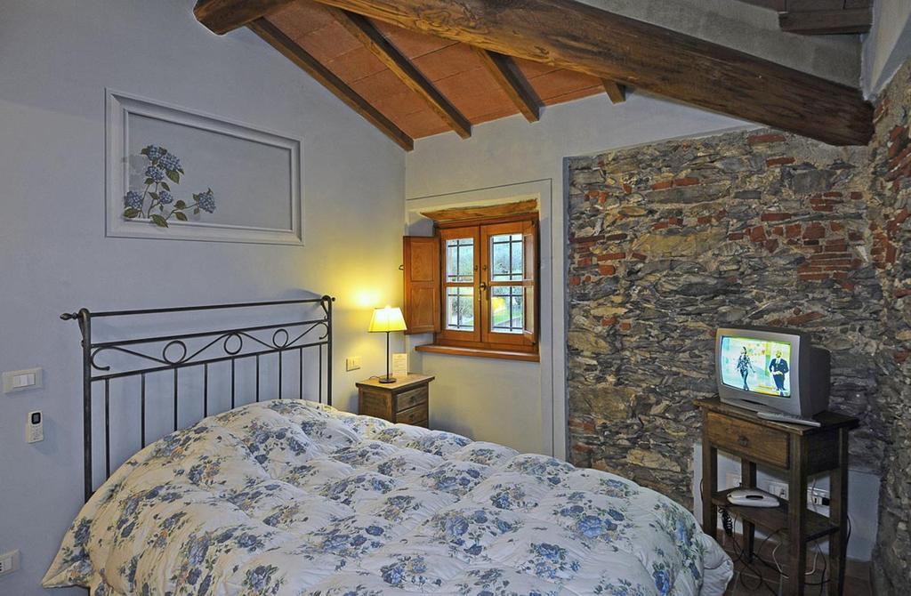 Le Ginestre B & B Massarosa Szoba fotó