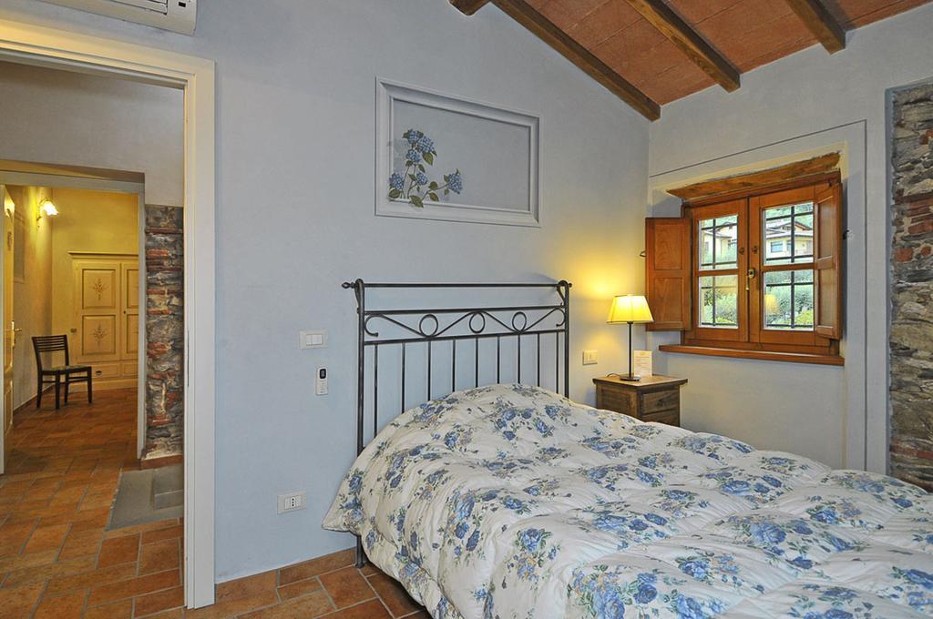 Le Ginestre B & B Massarosa Szoba fotó